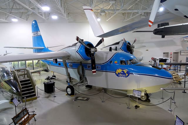 N44RD - Twin-engine aircraft