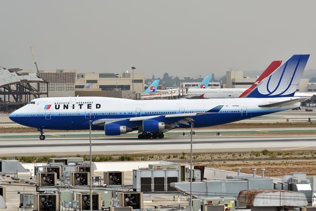 N174UA - Boeing