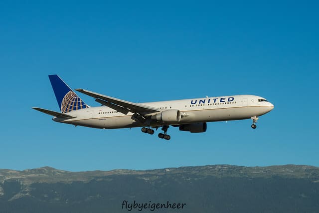 N646UA - Boeing