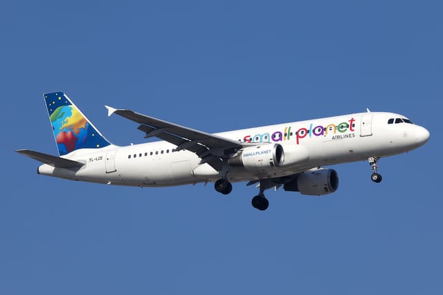YL-LCE - Twin-engine aircraft