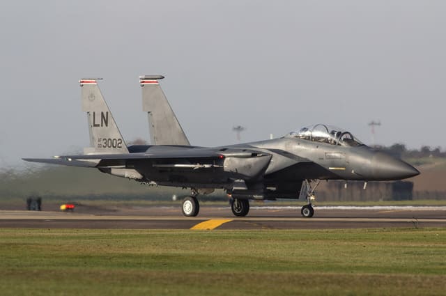  - Twin-engine aircraft