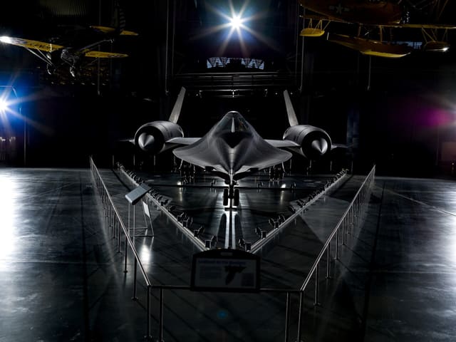  - Twin-engine aircraft