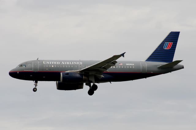 N826UA - Airbus