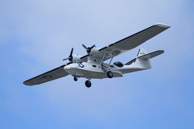  - Twin-engine aircraft