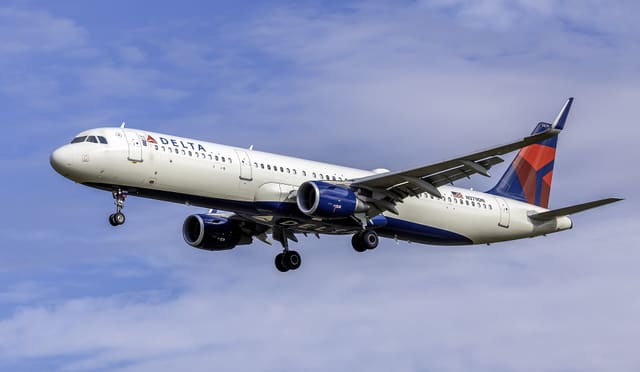 N379DN - Airbus