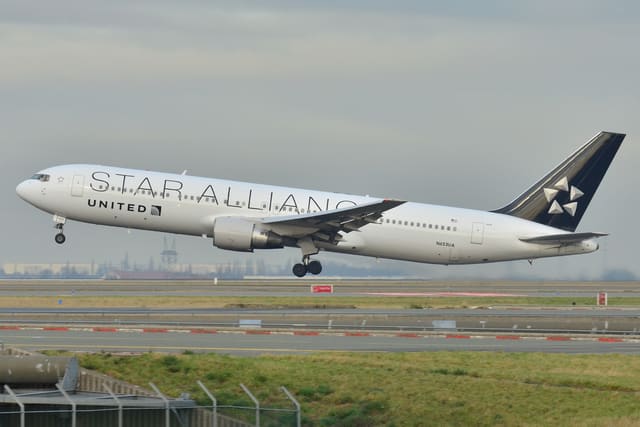 N653UA - Boeing