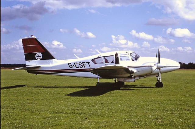 G-CSFT - Twin-engine aircraft
