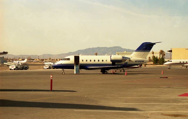 N721SW - Business jet