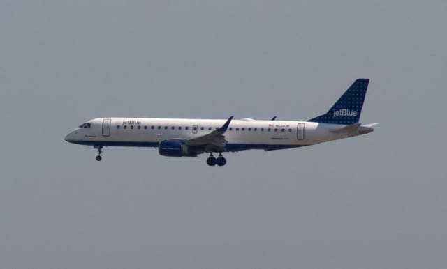 N229JB - Embraer