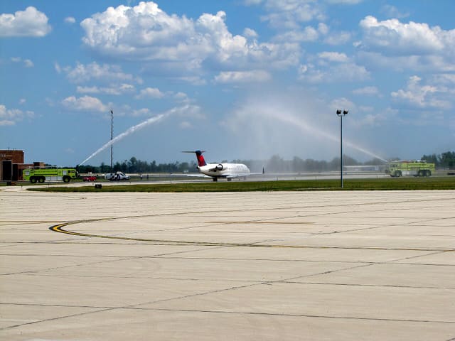 N8598B - Bombardier