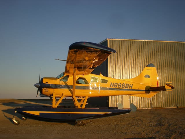 N888BH - De Havilland