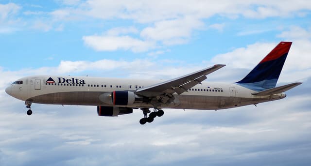 N129DL - Boeing