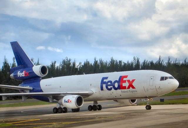 N312FE - Douglas