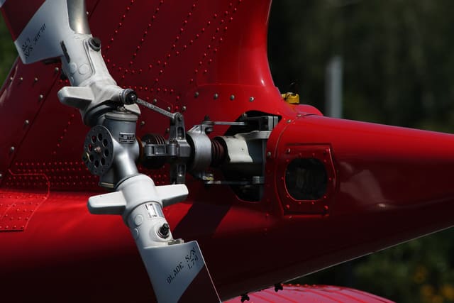 N1UW - Helicopter