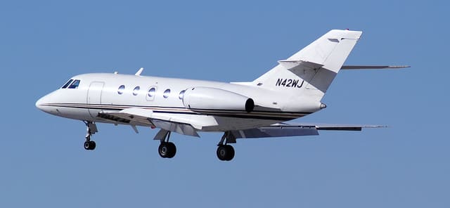 N42WJ - Business jet