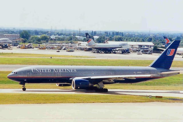 N767UA - Boeing