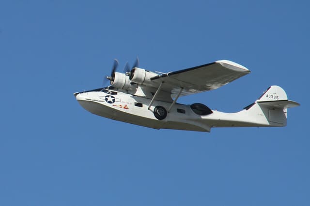  - Twin-engine aircraft