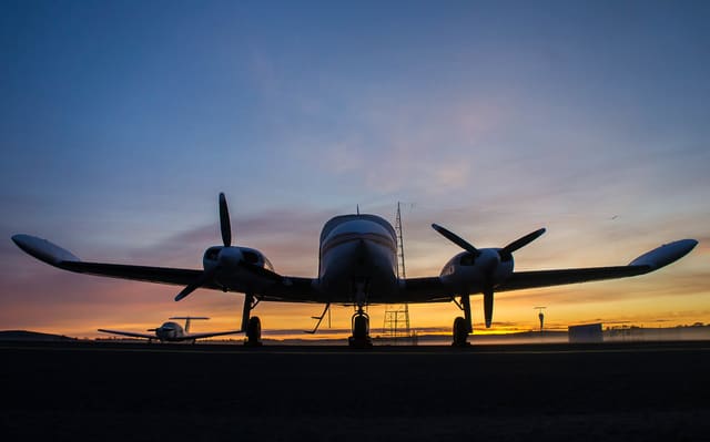 VH-AGE - Cessna