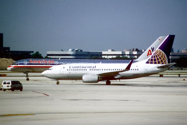 N13750 - Boeing