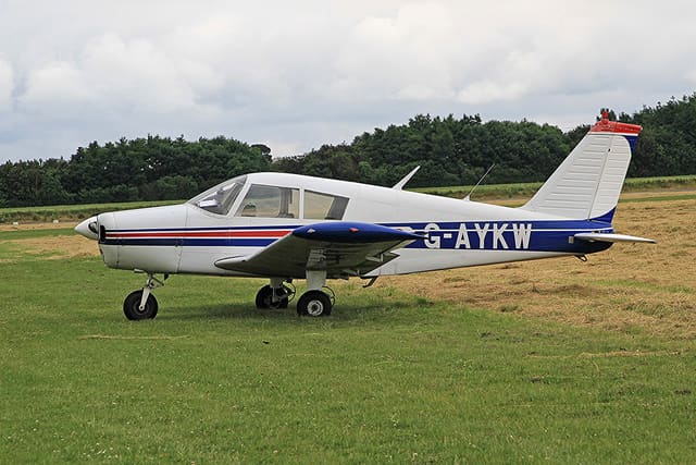 G-AYKW - Piper