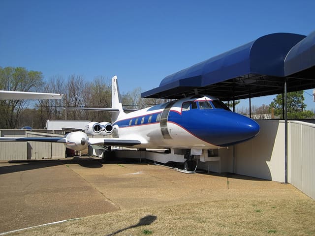  - Business jet