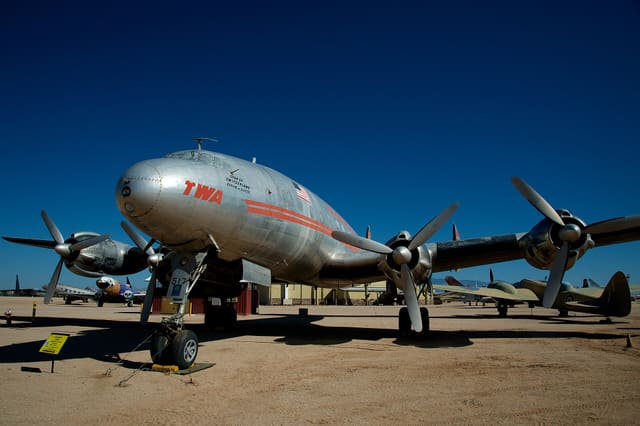 N90831 - Lockheed