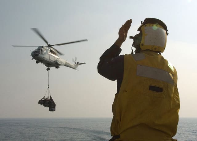 N330JF - Helicopter