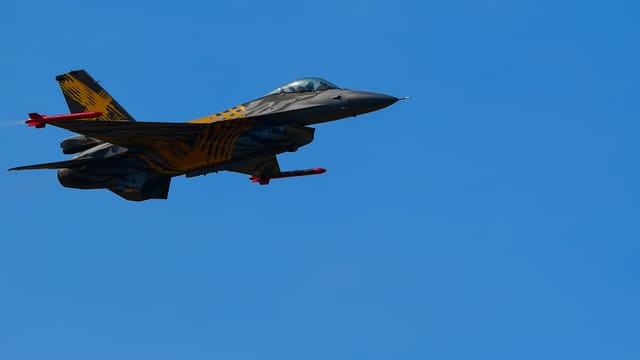  - Single-engine aircraft