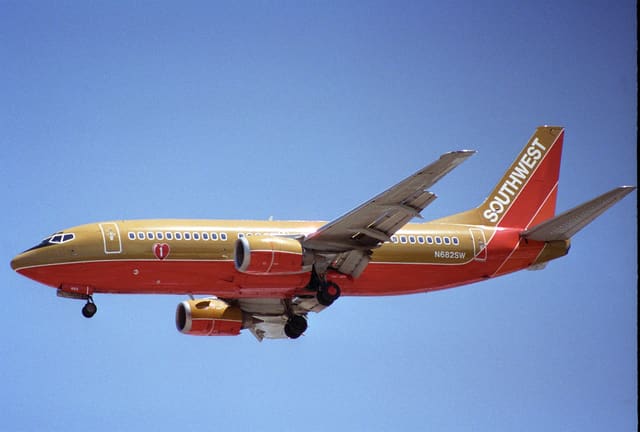 N682SW - Boeing
