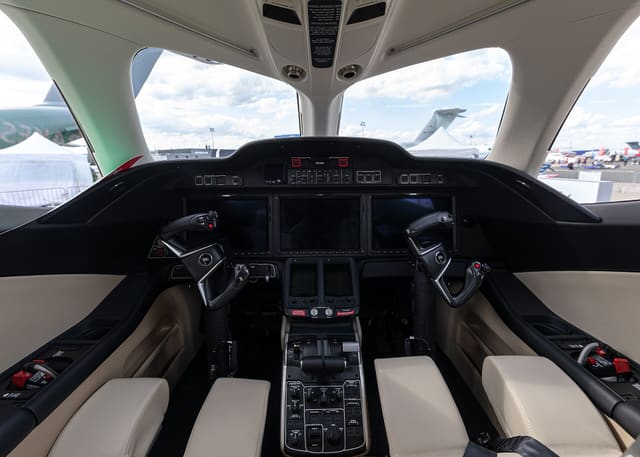 N719SJ - Business jet