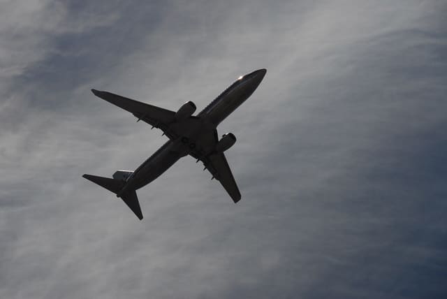 N956AN - Twin-engine aircraft