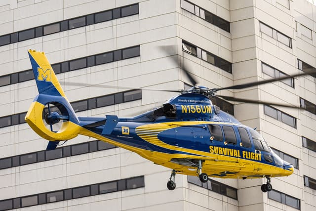 N156UM - Helicopter