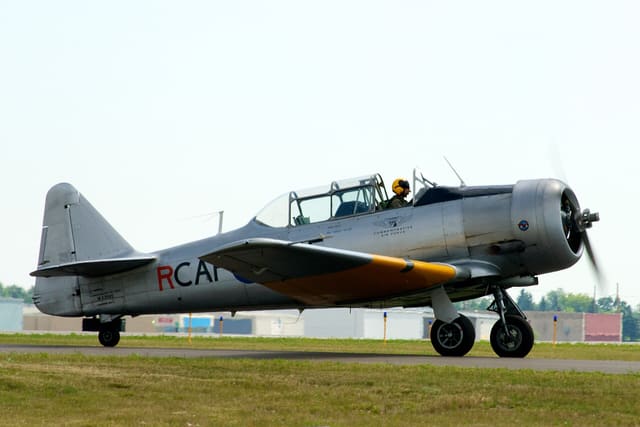 N13595 - Aircraft