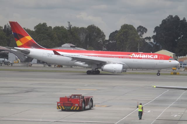 N973AV - Airbus