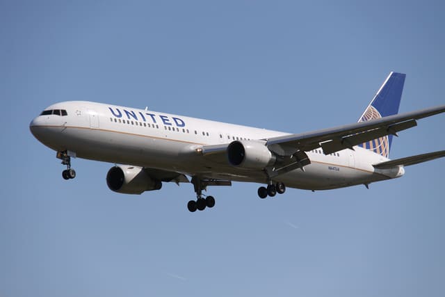 N647UA - Boeing