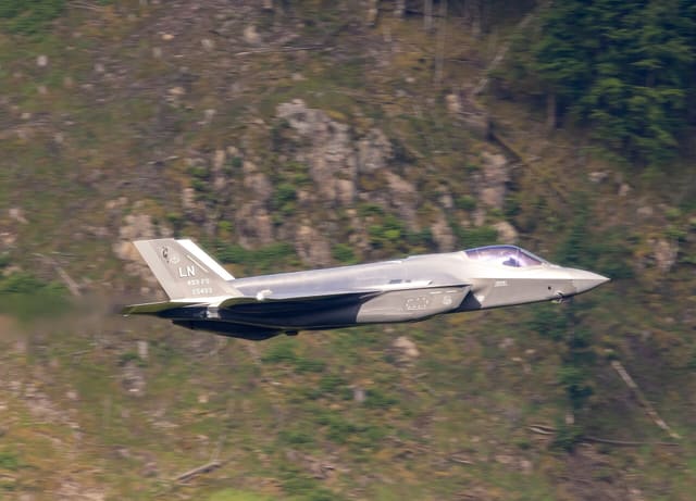 - Aircraft