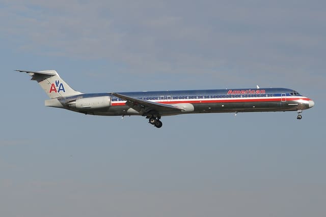 N76200 - Twin-engine aircraft