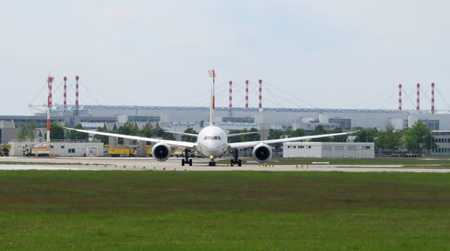 N12005 - Boeing