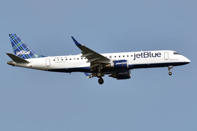 N307JB - Embraer