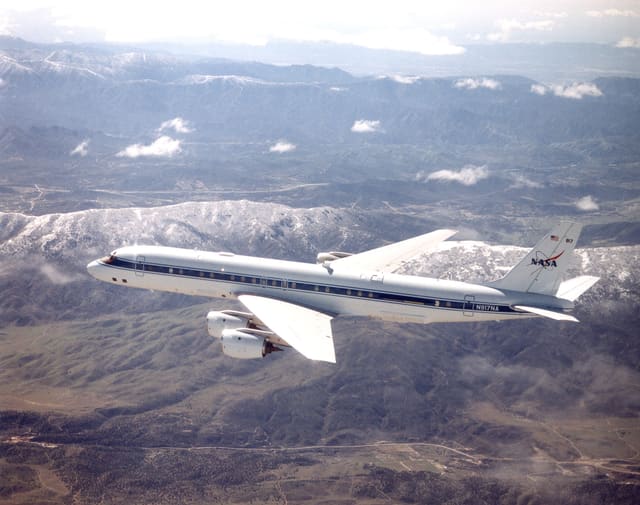 N817NA - Douglas