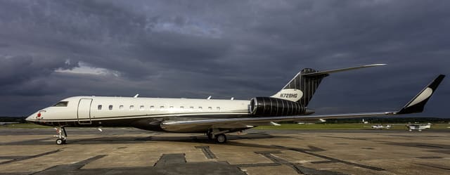 N728HG - Business jet