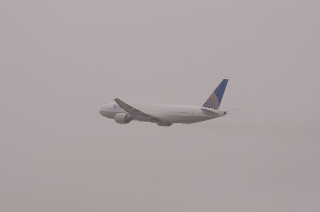 N779UA - Boeing