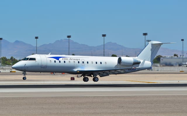 N92EA - Bombardier