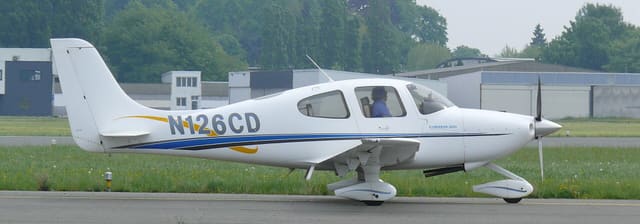 N126CD - Cirrus
