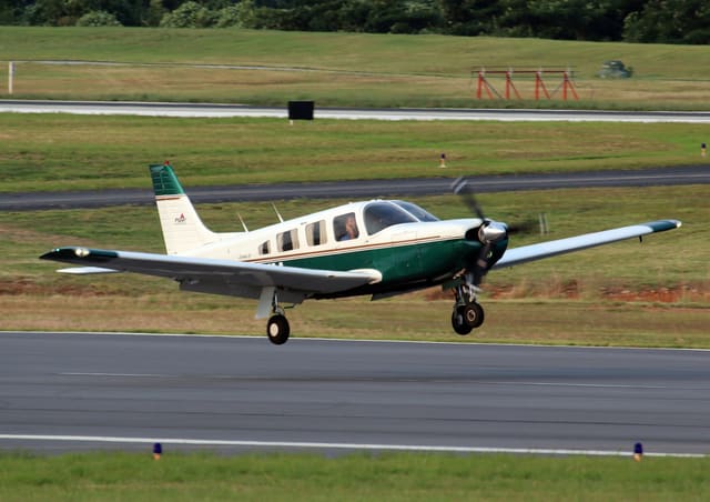 N300UM - Piper