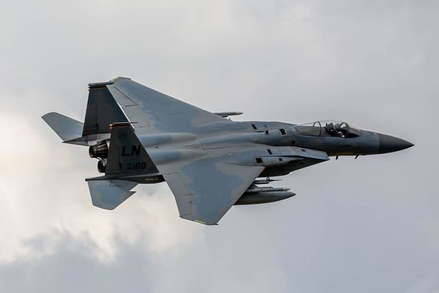  - Twin-engine aircraft