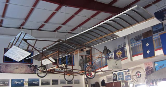 N1907 - Aircraft