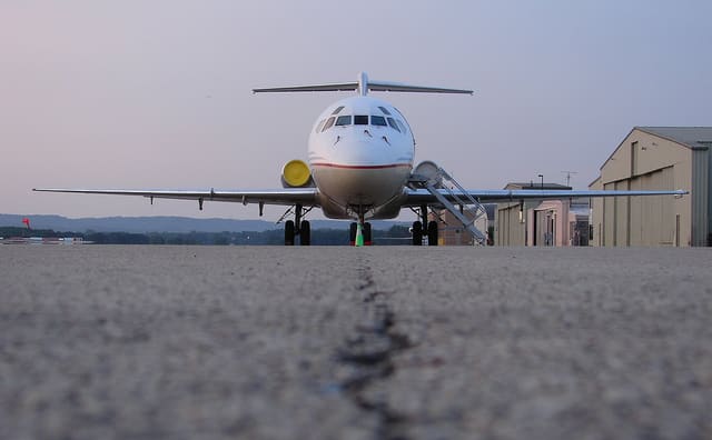 N229DE - Twin-engine aircraft