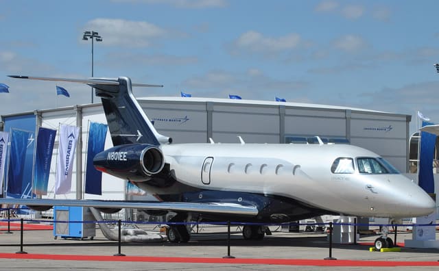 N801EE - Embraer