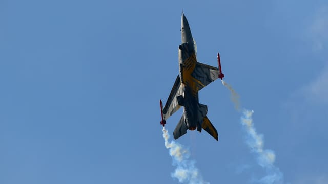  - Single-engine aircraft
